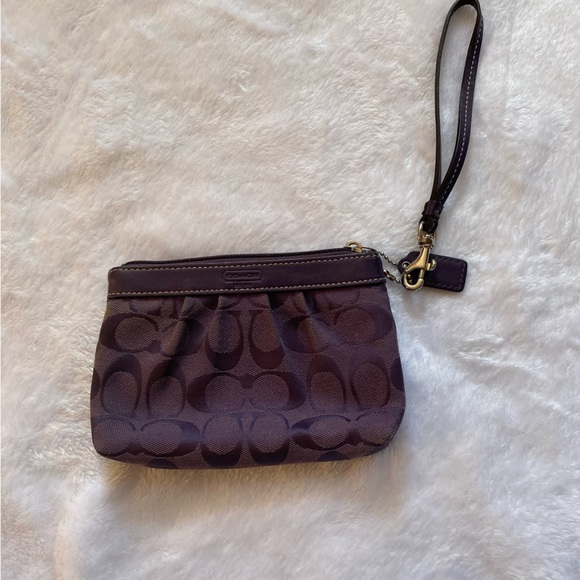 Coach Handbags - Coach Wallet / Wristlet